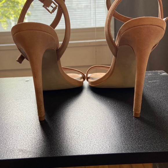Steve Madden Nude Slim Heel - Picture 5 of 5